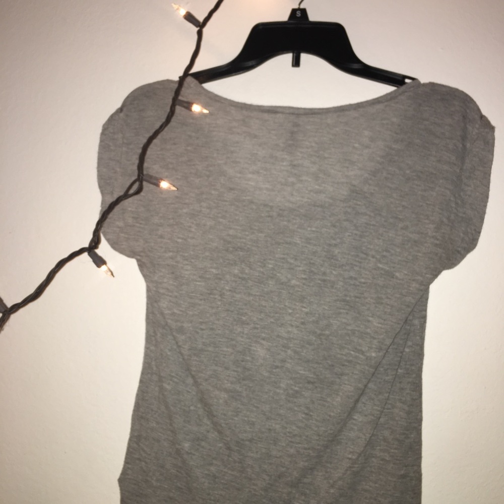 Grey top - Picture 3 of 3