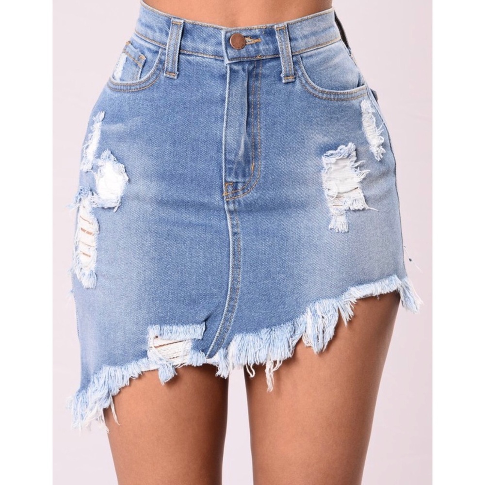FASHION NOVA Denim skirt
