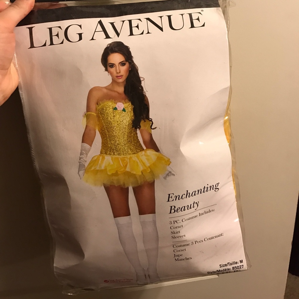 HALLOWEEN Disney princess Belle costume