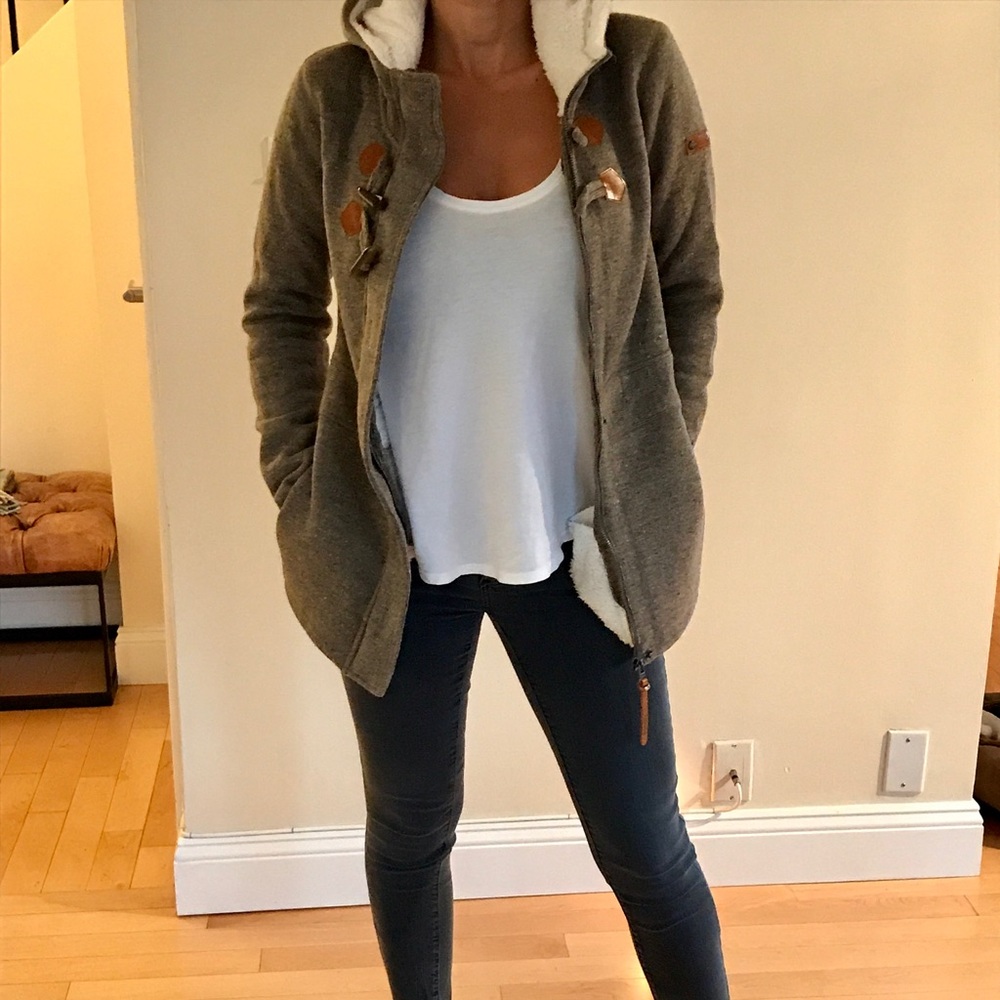 Brand New Bench Jacket w Tags!
