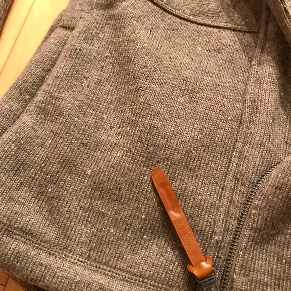 Brand New Bench Jacket w Tags! - Picture 6 of 7