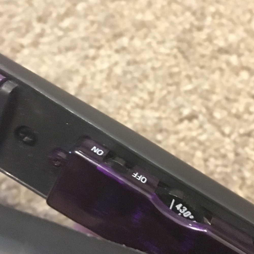 Hot Tools Professional Flat Iron - Picture 2 of 4