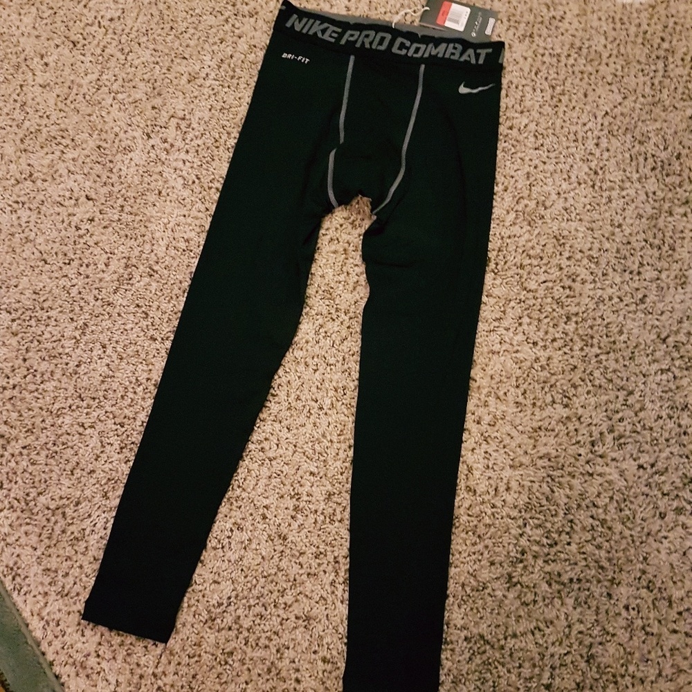 NWT Men's Nike Golf Pro Combat Black Underarmor