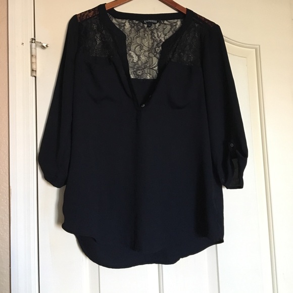 Blouse - Picture 2 of 3