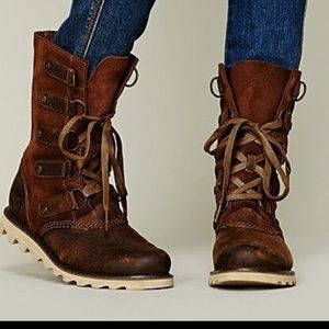 Sorel scotia fold over boot!!! Rare!