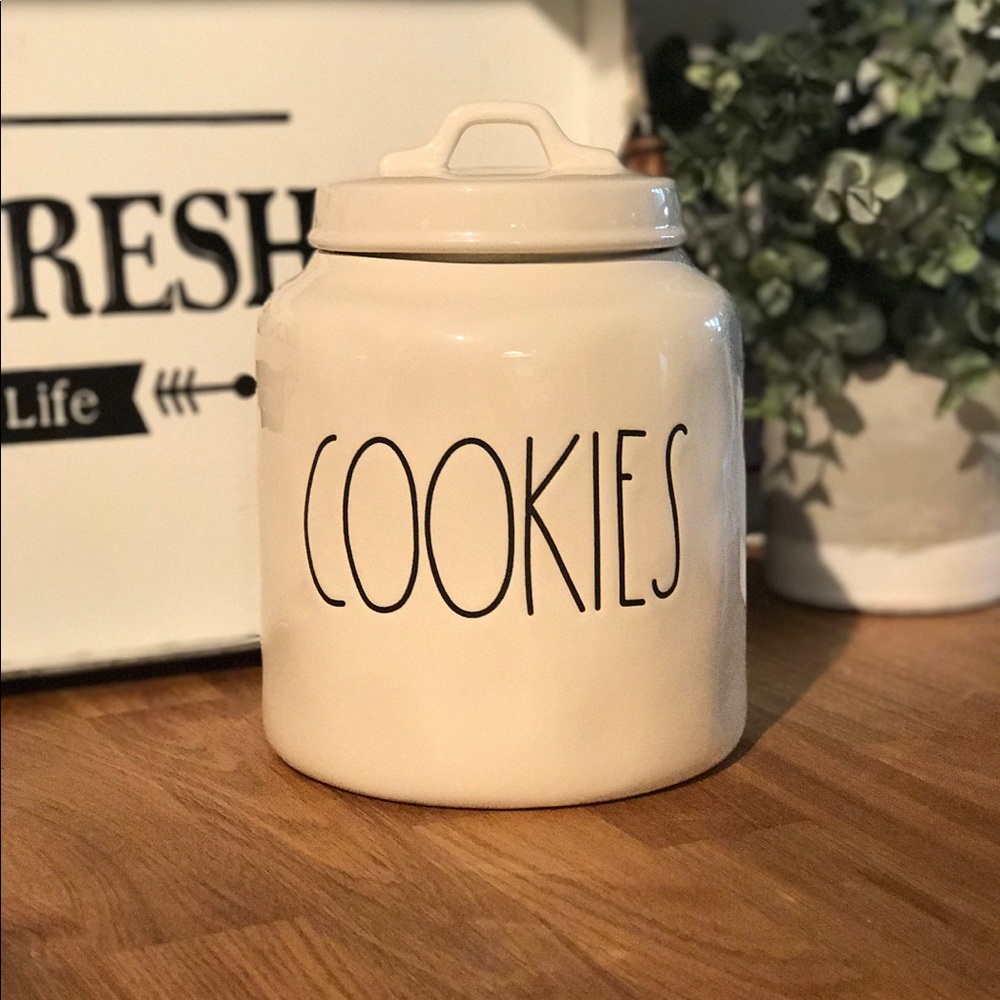 Rae Dunn Cookie Jar