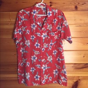 Vintage Hawaiian shirt 🌺