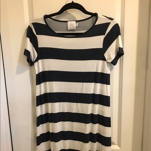 Asos Maternity striped dress. Navy and white.