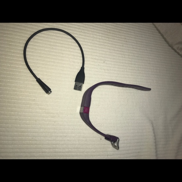 Plum Fitbit Charge HR - Picture 2 of 2