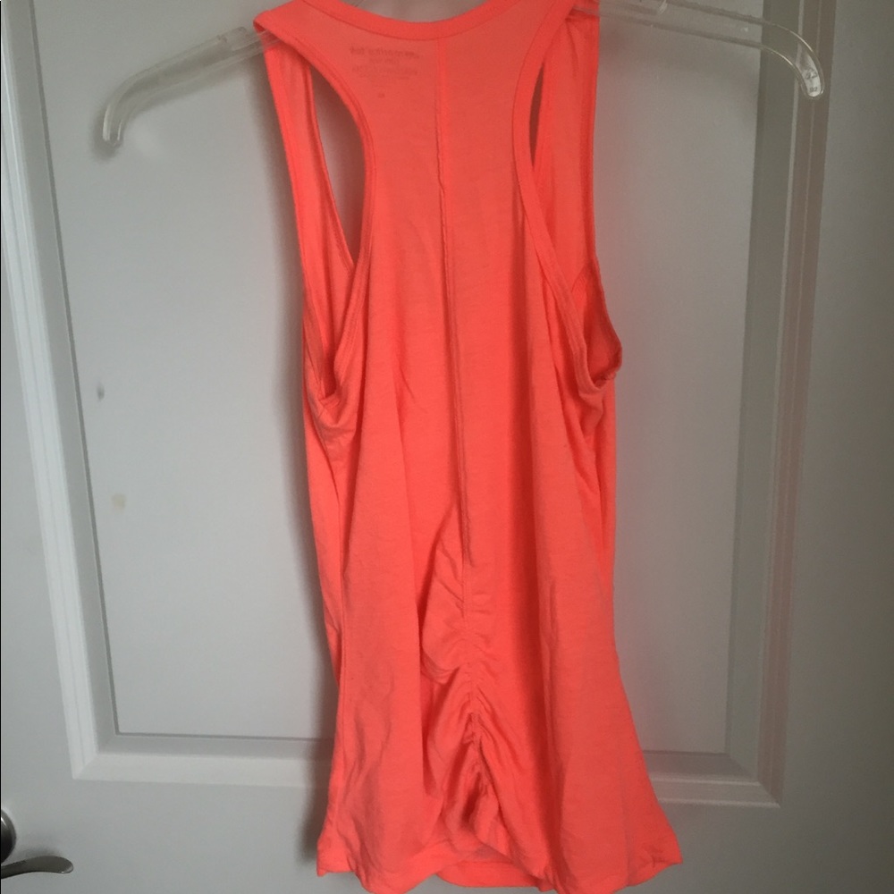 Dry-wick Tank Top - Picture 3 of 3