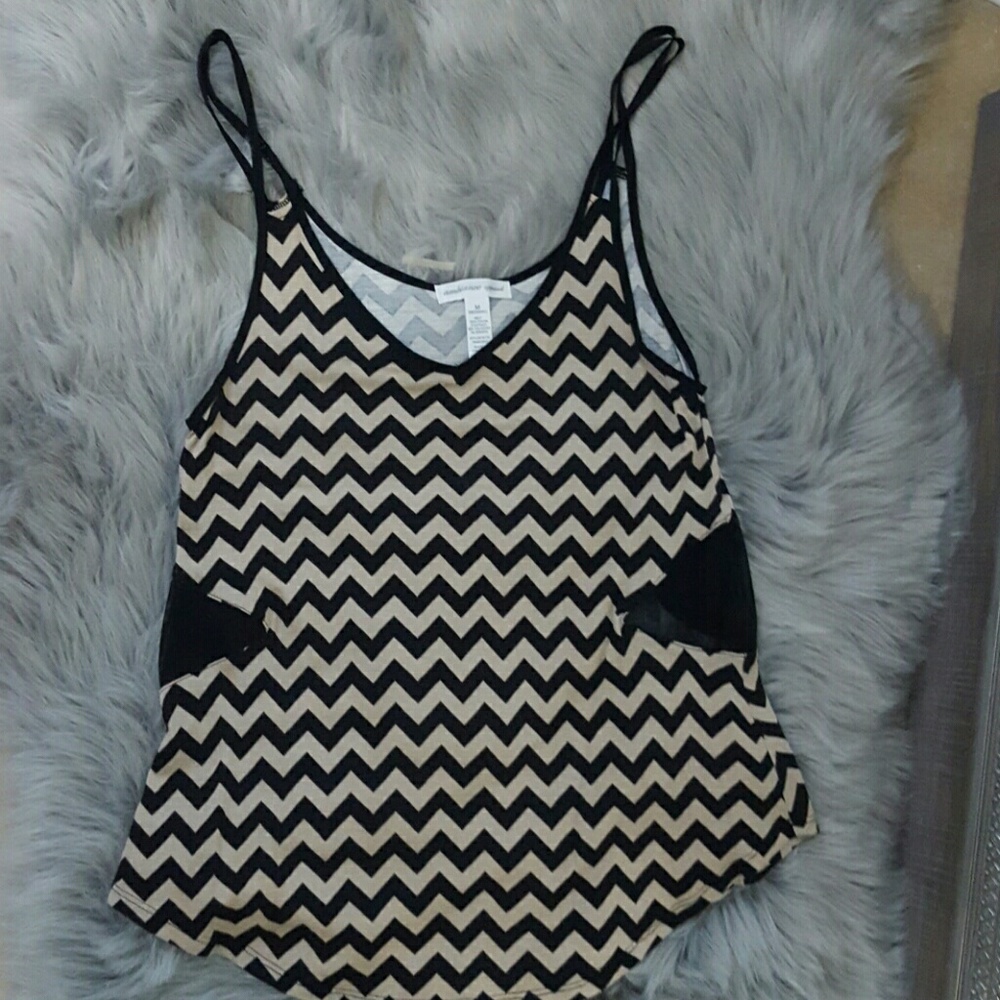 Chevron tank