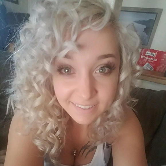 Meet your Posher, Jacklyn - Picture 1 of 1