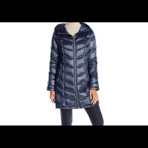 Ladies Calvin Klein down puffer jacket!
