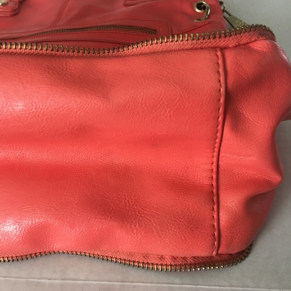 STEVE MADDEN AUTHENTIC LARGE EXPANDABLE TOTE PURSE - Picture 6 of 7