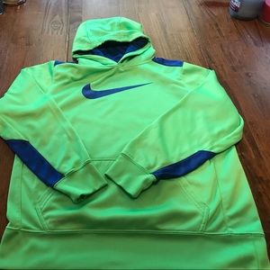 Therma-Fit Boys Nike Hoodie