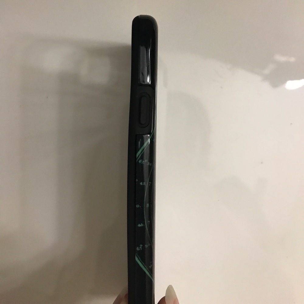 iPhone 7 case - Picture 3 of 4