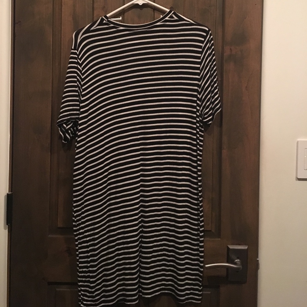 Brandy Melville Black and White TShirt Dress