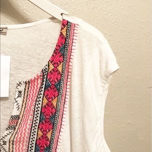 ✨Lucky Brand✨ NWT embroidered linen top