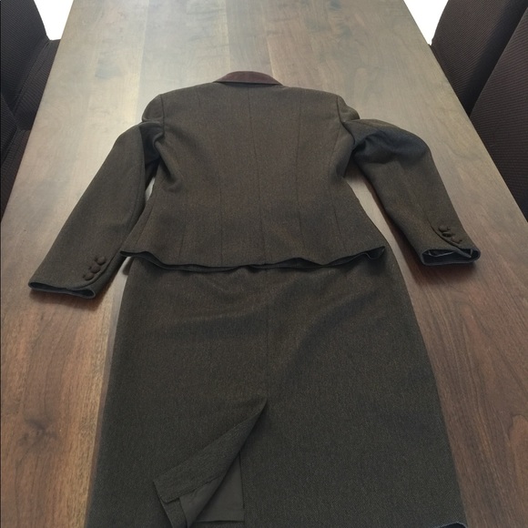 Two Piece Suit - Picture 2 of 3