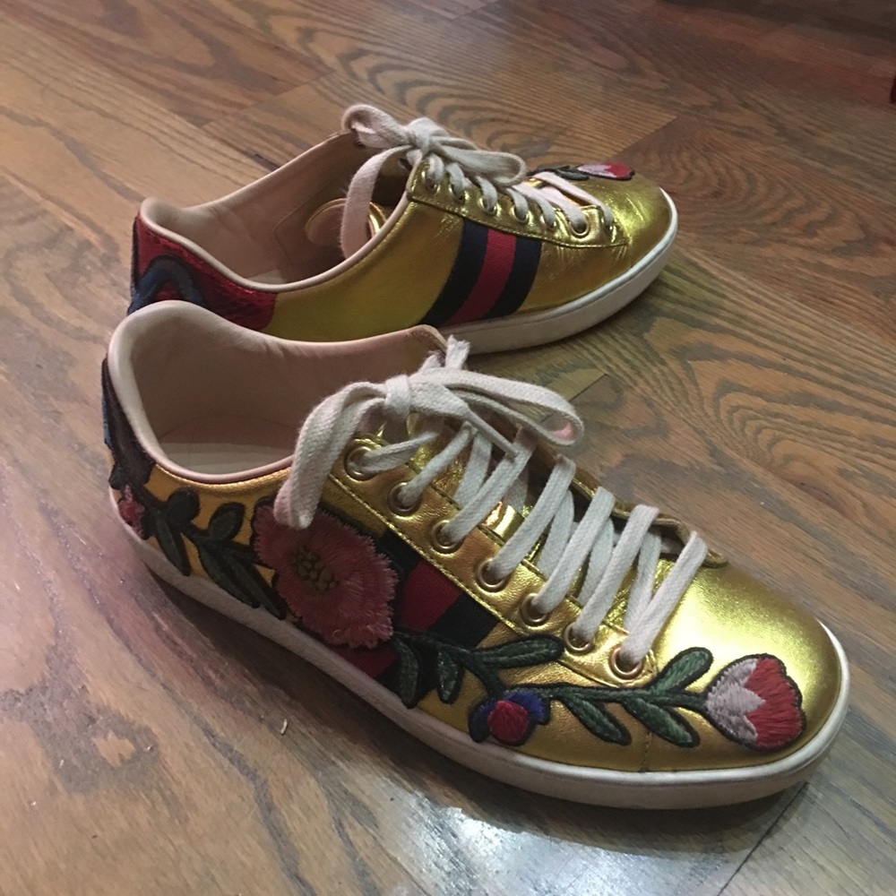 Gucci gold Ace sneakers - Picture 2 of 3