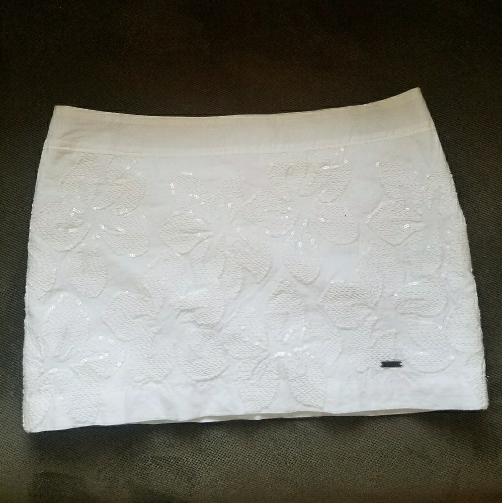 hollister white skirt