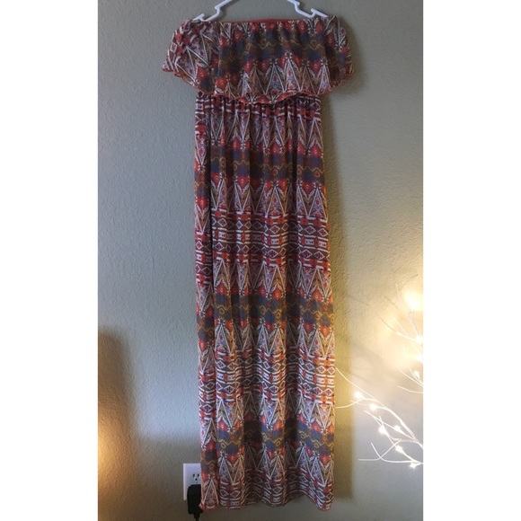 Tyche Maxi Dress - Picture 2 of 3