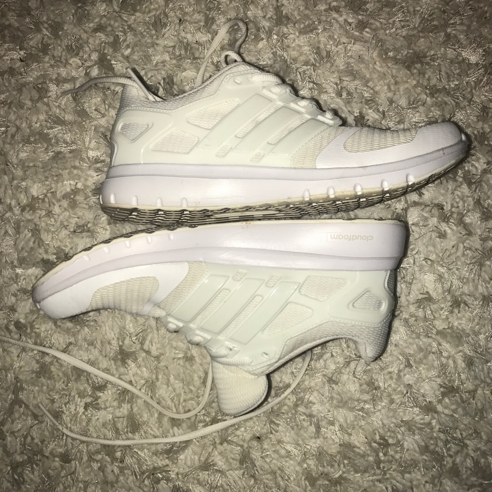 White Adidas Cloud Forms