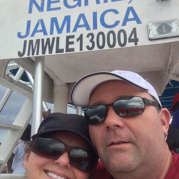 Meet your Posher, Melissa - Picture 1 of 1