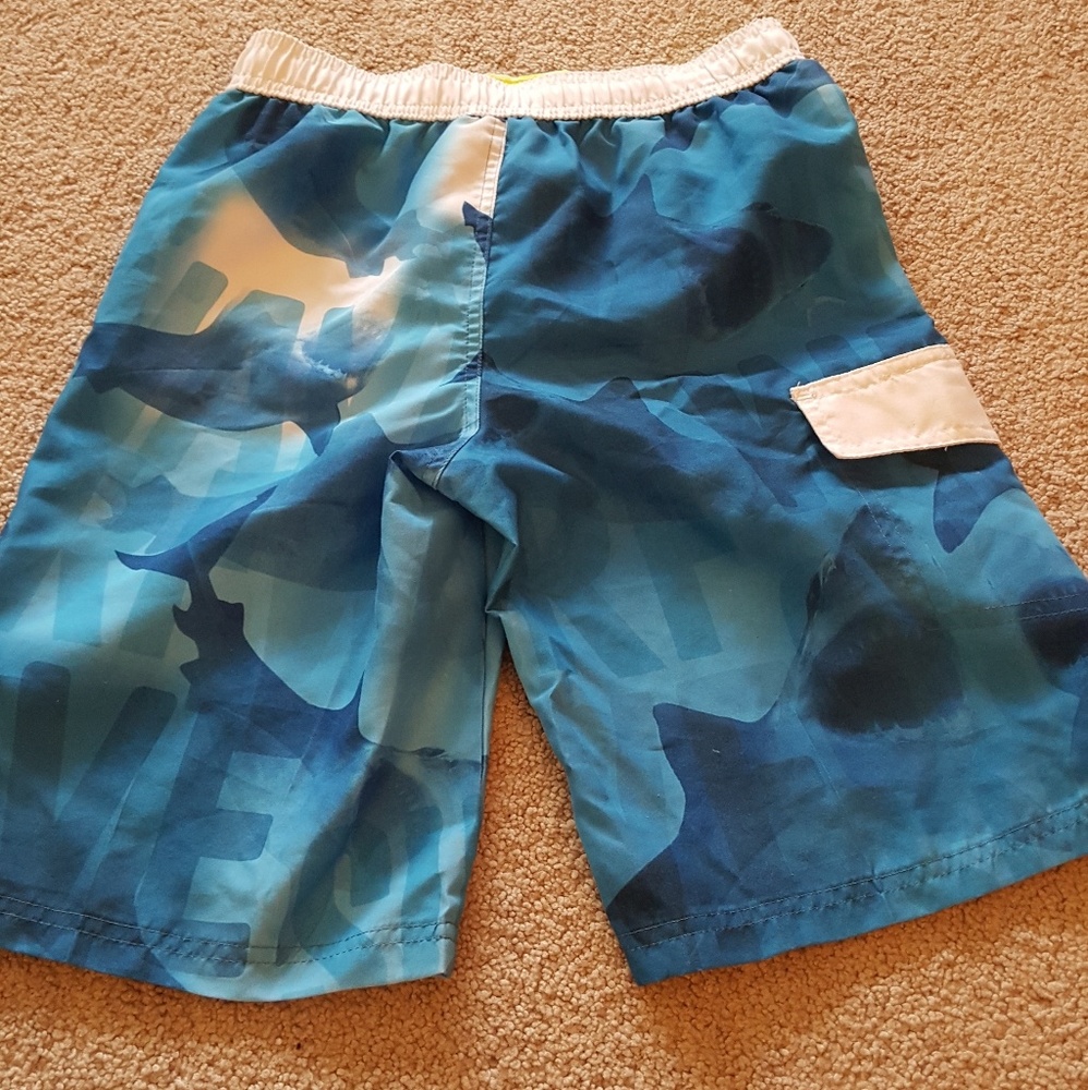 BOY'S swim trunks - Picture 3 of 3