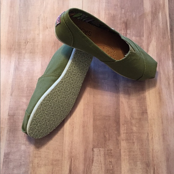Green bobs skechers slip on 7.5 - Picture 3 of 3