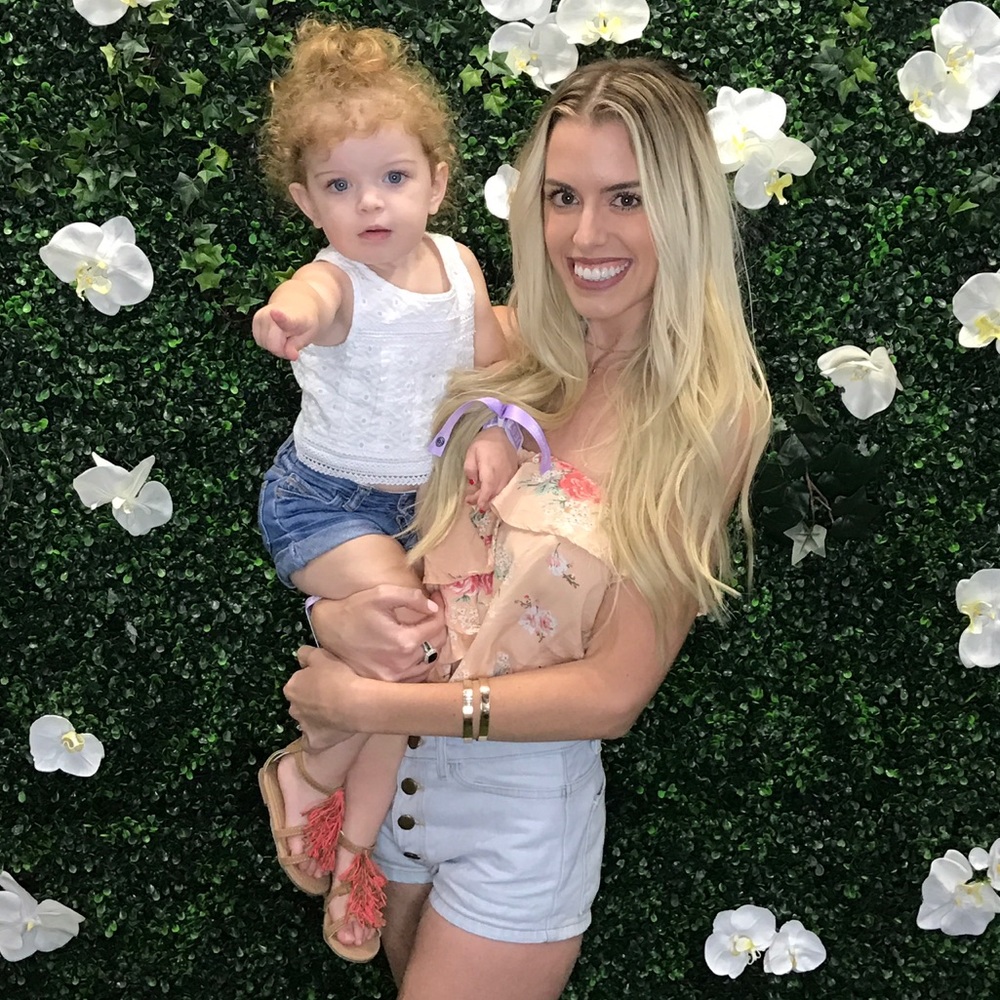 Meet your Posher, Christina