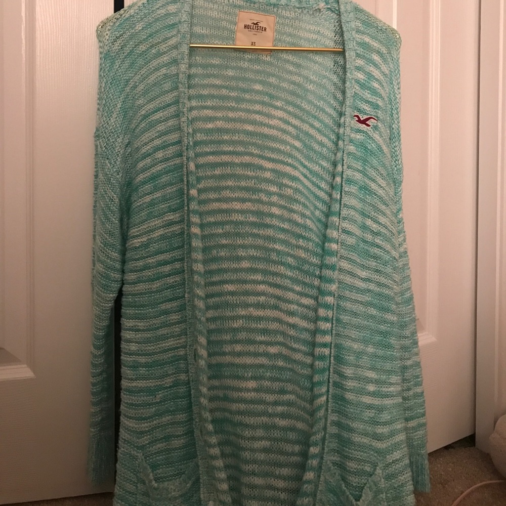 Hollister cardigan