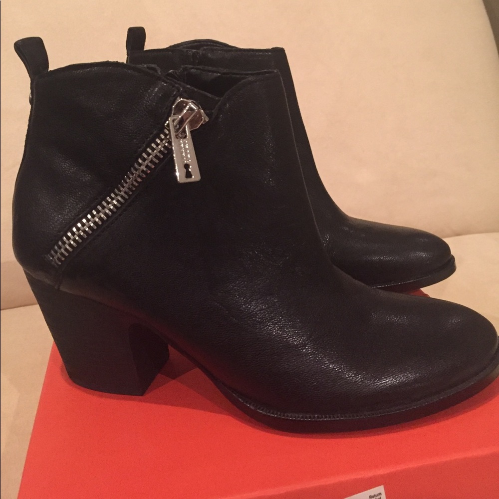 ivanka Trump Black leather ankle boots