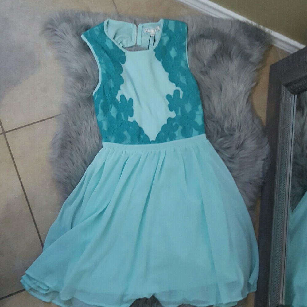 Open back chiffon dress