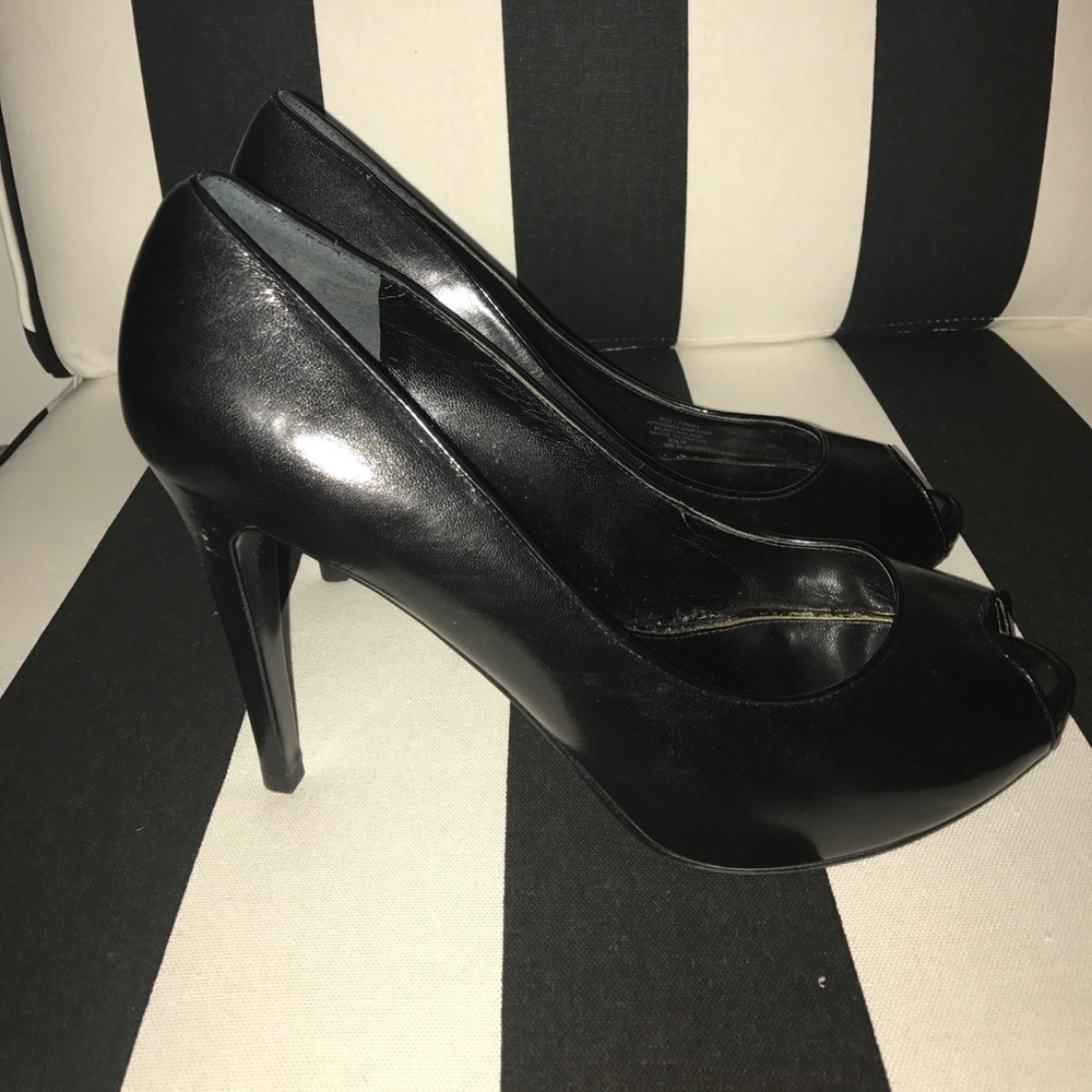 Ralph Lauren black leather peep toe heel