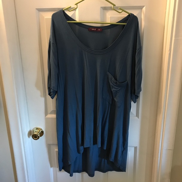 Deep V Neck - Picture 2 of 3