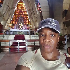 Meet your Posher, Deborah montague