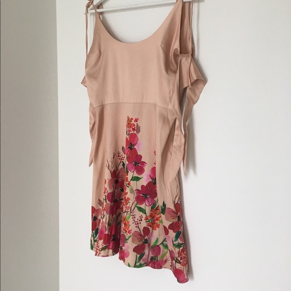 LPA Dress 191 in Border Floral in Peach - Picture 2 of 2