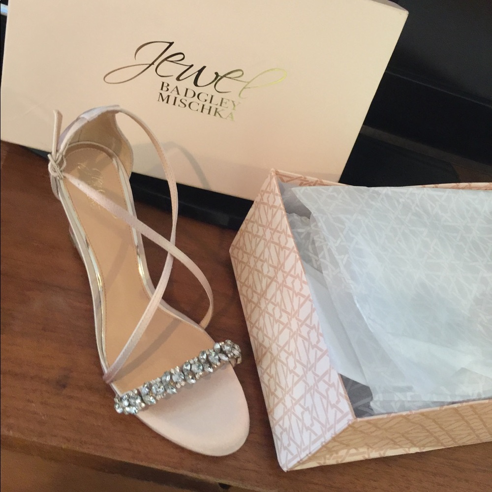 SOLD 😍 NWT Badgley Mischka Heels 8.5