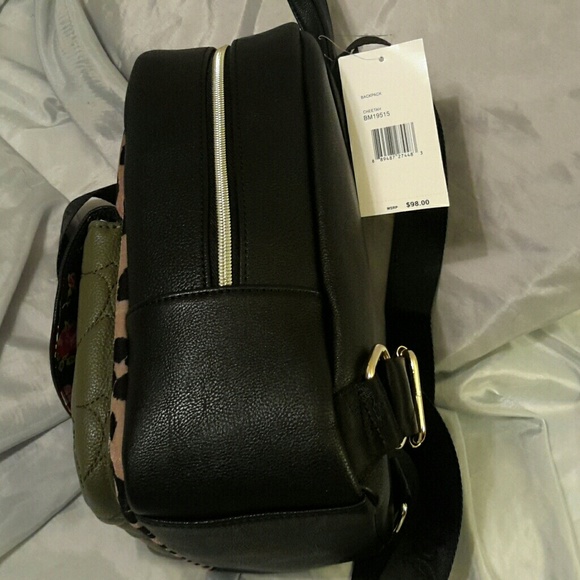 Hold Betsey johnson ⭐bckpck cheetah velveteen NWT - Picture 3 of 6