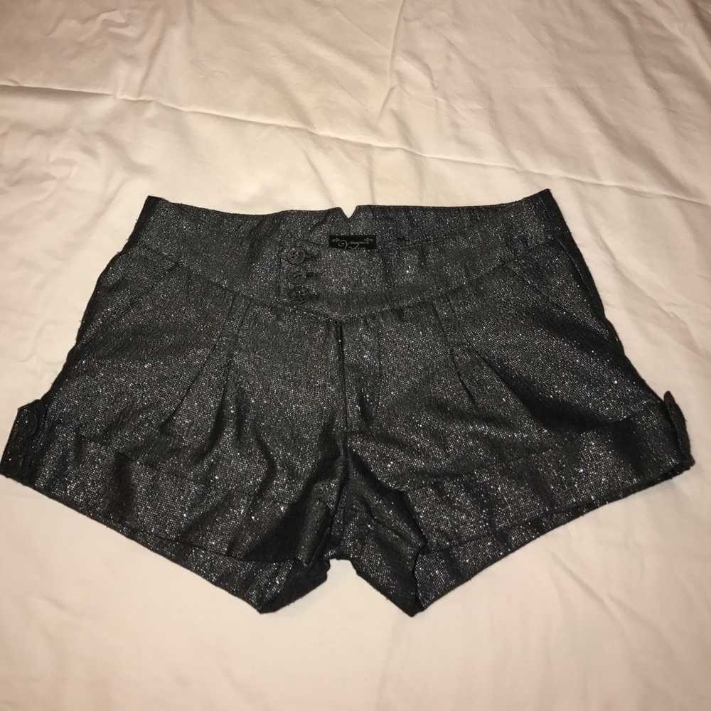 Elegant Illuminated Short!
