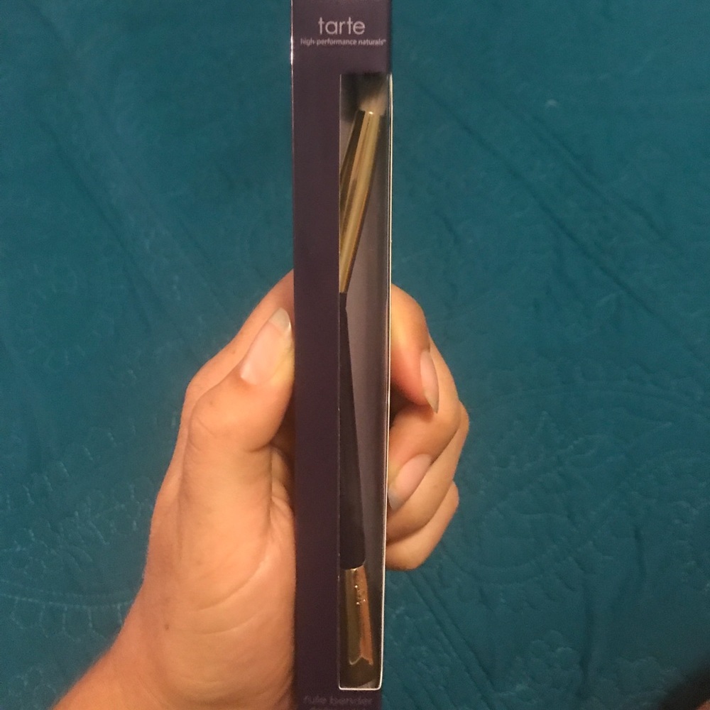 rule bender double-ended eyeshadow brush