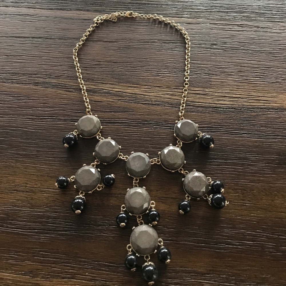 Statement necklace