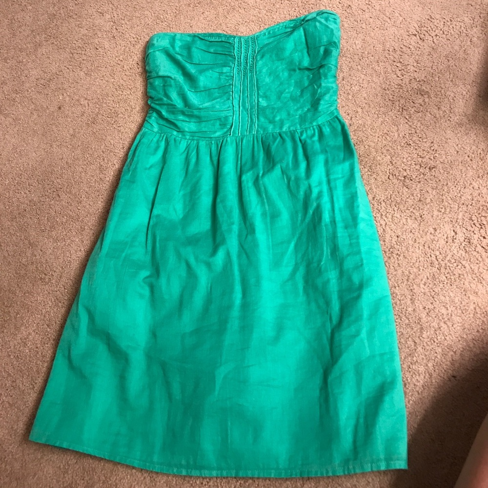 Green strapless summer dress