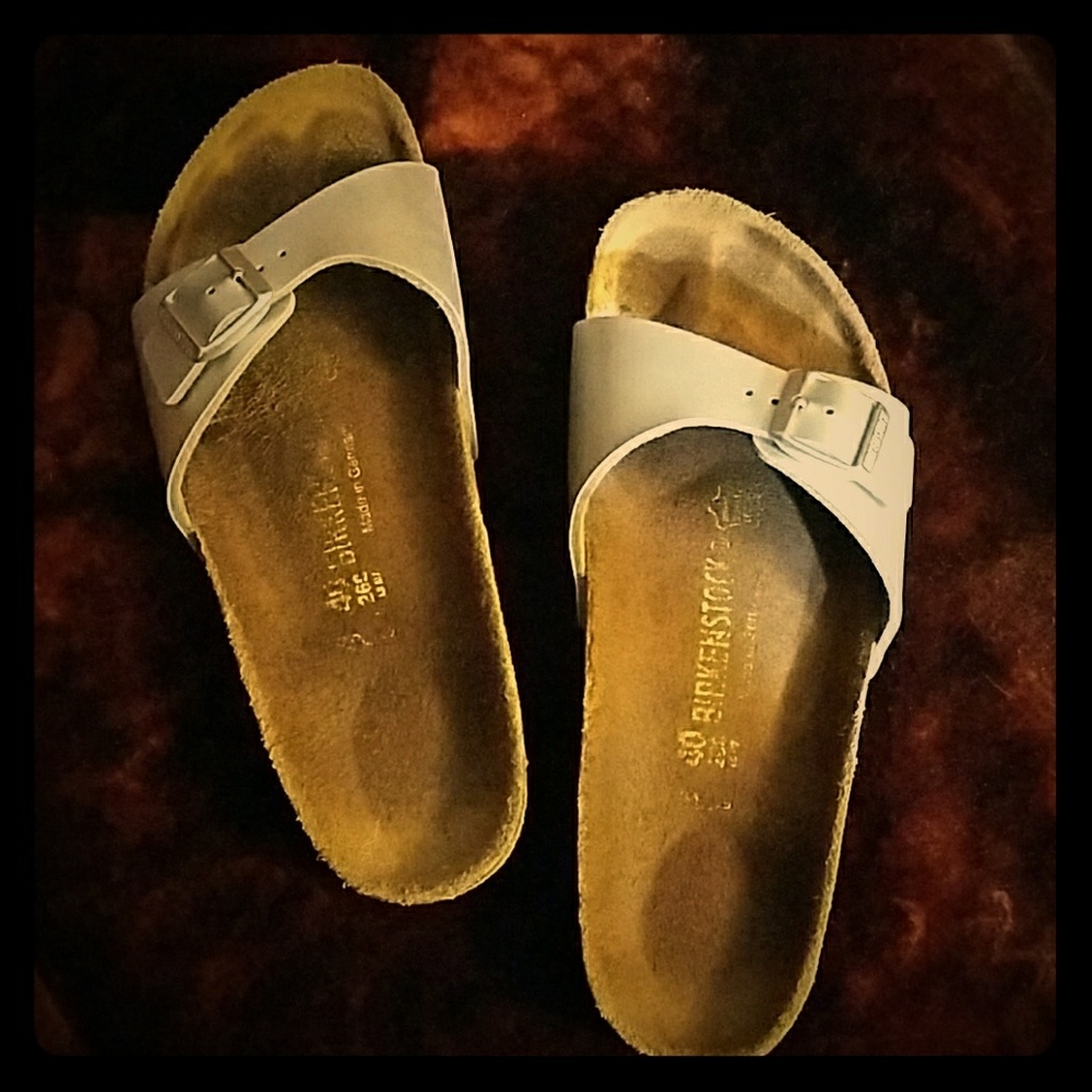 Silver Birkenstock Madrid sz 40
