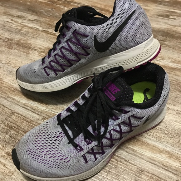 🎀NIKE TENNIS SHOES🎀 - Picture 2 of 6