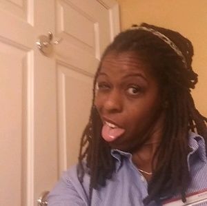 Meet your Posher, Renee