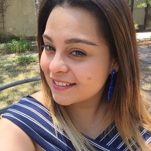 Meet your Posher, Stephanie