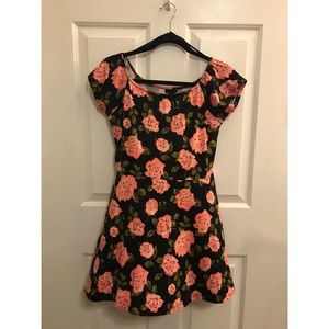 🌷Little Black Floral Dress 🌷