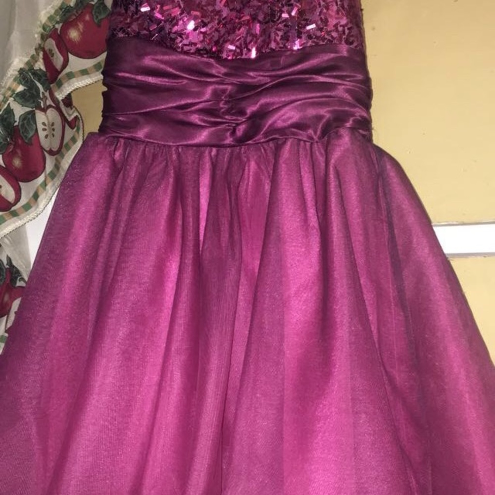 Short homecoming dress - cranberry color